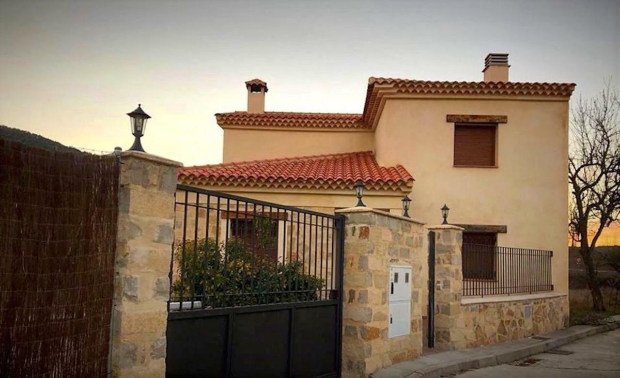 Casa Rural Laguna De Uña المظهر الخارجي الصورة